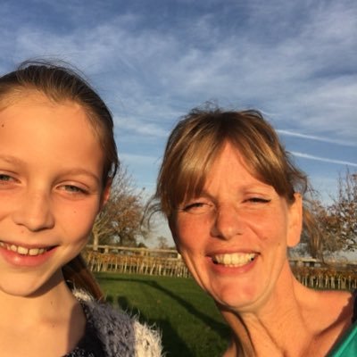 SueJame03944332's profile picture. 