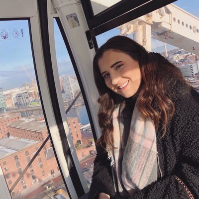 ell_thompsonx's profile picture. 22