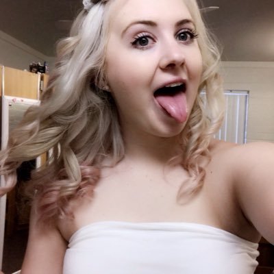 lanaeof's profile picture. NAU 2020 :)