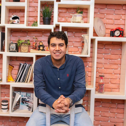 SaidElpna's profile picture. ‏🌋Graphic designer💓 بكتب حاجات غريبه * كئيب فرحان 🥳