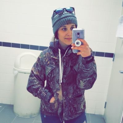 katieuhwhat's profile picture. the animals, the winds, the woods 🌱