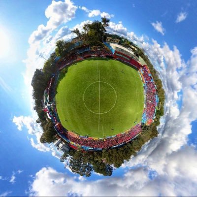 penriquezb's profile picture. 🏆X32