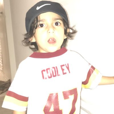 Dad ,Husband , Uncle , Brother , Californian Skins fan🏈 U of M Go Blue🏈 , 90’s & 00’s basketball 🏀 , MJ 🐐 & KB 🐍, Sneakerhead 👟 Vintage Sports , 🥊