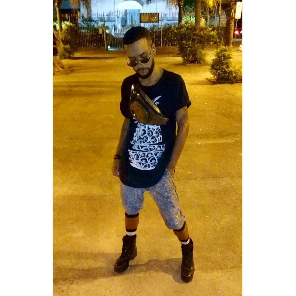 DougMarques22's profile picture. O homem de lata ,não sabia o quanto  era sortudo por não ter coração..