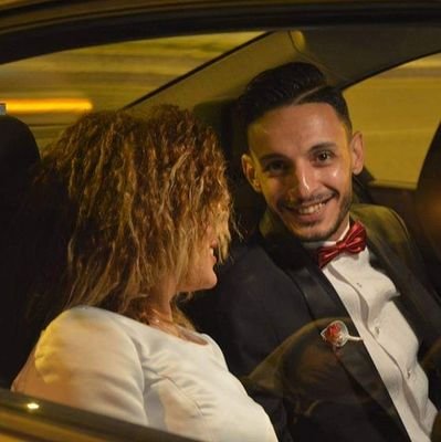 ‏‏عندي طموح اني أكمل حياتي في كوكب تاني مع الناس اللي بحبهم ... مبحبش اتكلم في السياسه ... في حب الزمالك....التلاته يمين ... ادعوا لماما بالرحمة