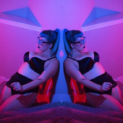 AllyBoobior's profile picture. Model, Photographer, Fine Artist, former sideshow and burlesque performer, cat mom, and adventurer.