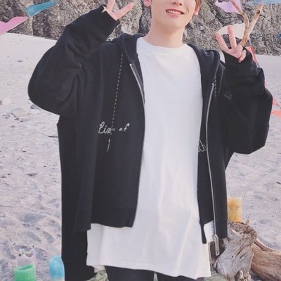 one_ok_taichi's profile picture. ONE OK ROCKが好きです！無言フォローすみません！