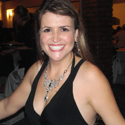 aninhacvm's profile picture. 