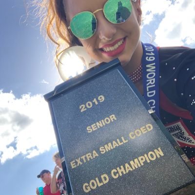 GymTyme IL - twist and feVer alumn❤️⚫️⚪️ 2019 WORLD CHAMP & SUMMIT CHAMP🌎 insta- @ adrianna_dietz