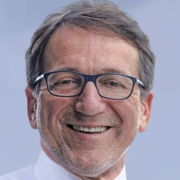 Profilo Twitter ufficiale di Gian Carlo Muzzarelli, Sindaco di Modena dal 2014 al 2024
