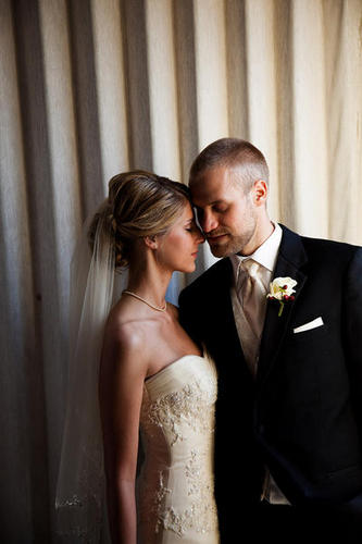 DBollen227's profile picture. Je fais souvent ce rêve étrange et pénétrant
d'une femme inconnue et que j'aime et qui m'aime...