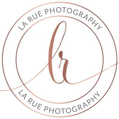 La Rue Photography is located in New Orleans, La and specializes in fine art newborn photography as well as pet portraiture.