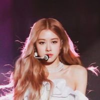 ४ my love, that's like playing with fire ⎊ #Rosé ϟ @ygofficialblink ꘩ @ayeshabdelbaset ✪