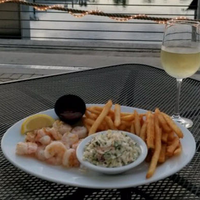 Ginny Lane Bar and Grill (@ginnylaneob) 's Twitter Profile