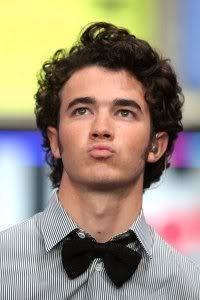 LovinJosephJ's profile picture. COME FOLLOW ME..:) [[created on 3.1.10]] FUCK YA. :) THIS IS @IAMJOESHOE ON TWITTER.. oh yes. this is my other account.. soo follow and things like that.