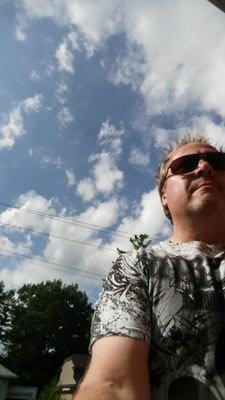 RichardSchlos15's profile picture. 