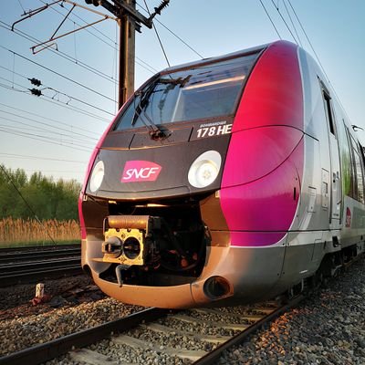 Conducteur de trains, on se croise et/ou vous me suivez sur le réseau de #ParisEst et la #LigneP.
#MonConducteurEPT4