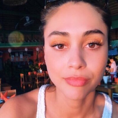 Protect @linzzmorgan at all costs