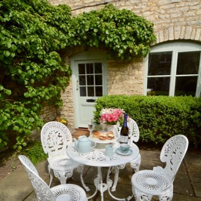 A beautiful Cotswolds holiday cottage: https://t.co/dH7wuIbsmL