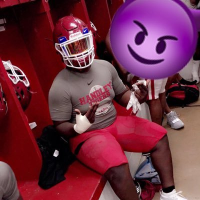 C/O 21’ 5’11 260 defensive specialists #Dt 🏈5️⃣0️⃣ 📍Roanoke, AL. 🔛🔝🔜 Go watch my highlights ⬇️⬇️⬇️