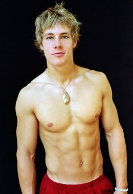 aa328500's profile picture. Likes:  sun, beach, coffee, lads, speedos, swimming laps, gym, new sites, ginges, my mum xxxxxx