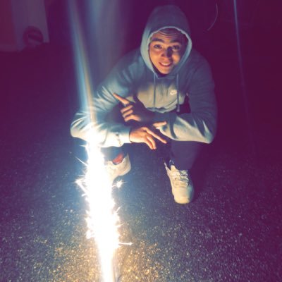 C$avageBop Driving by the lights ✨I’m up keeping the move🚓🚨 Not loosing sleep 🕕got to keep my glock Trapping with my niggas ⛽️⛽️⛽️⛽️