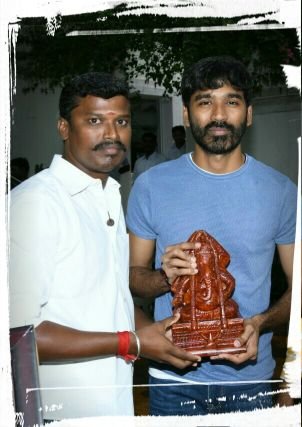 தனுஷ் நண்பர்கள் நற்பணி மன்றம்
வாழ்க தமிழ்!
வளர்க இந்தியா!!