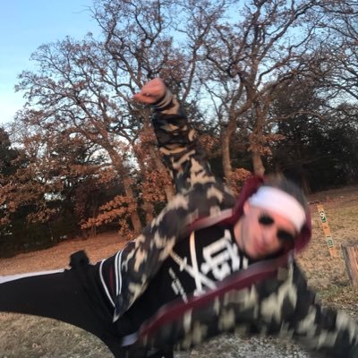 arinchiuso18's profile picture. don’t follow me I hate it here