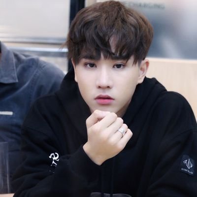 jjt0301's profile picture. 喜欢白水也喜欢可乐