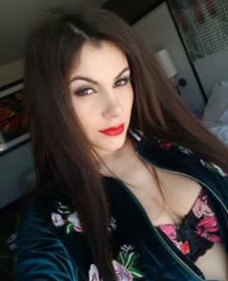 MaryJad48826090's profile picture. hello guys are you doing am new to this social networking site and i will like to make friends am single all you all