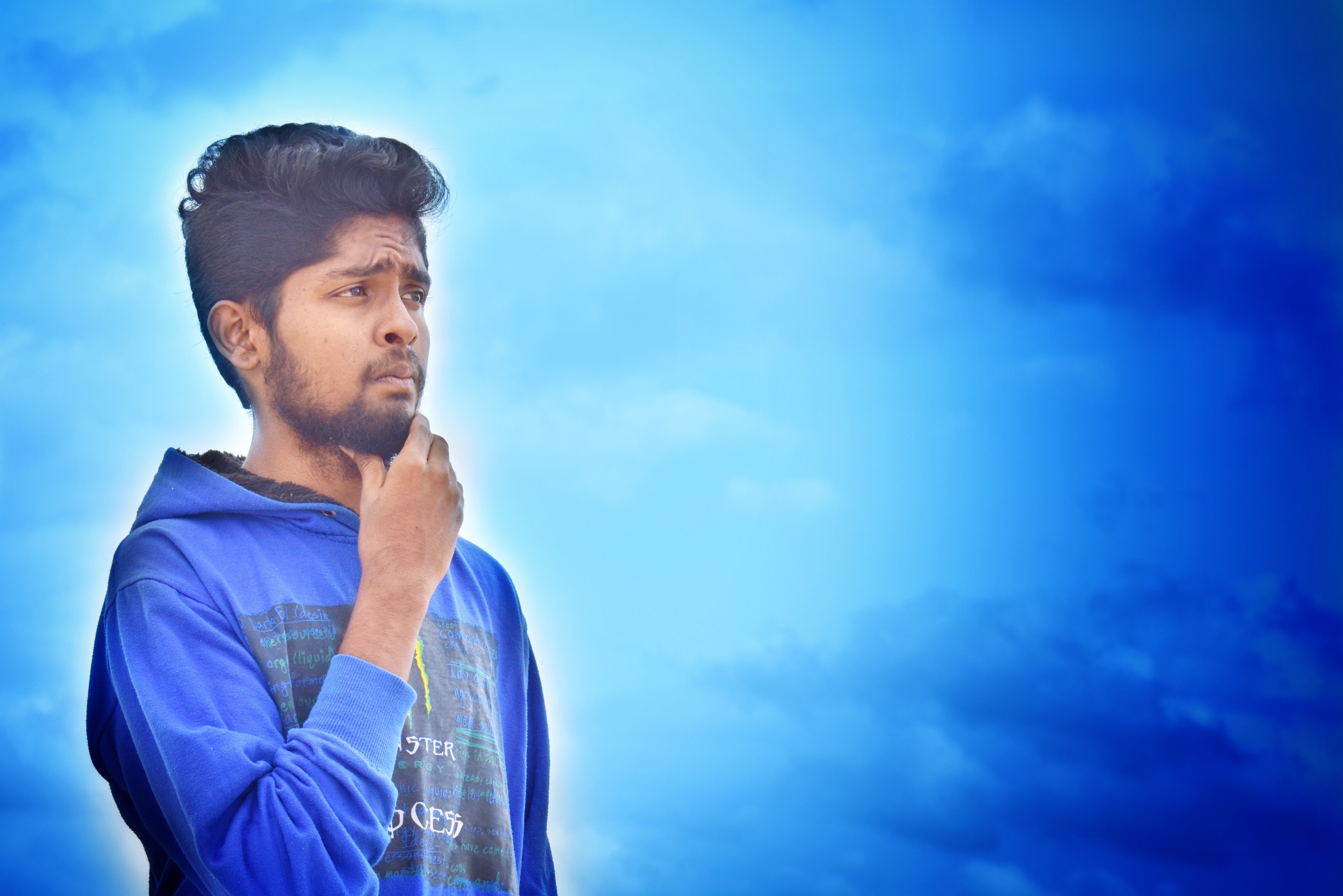 Abhinit71427572's profile picture. Founder of solomigrator