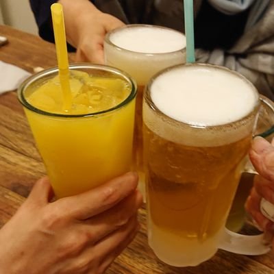 お料理上手でもなく、お料理好きでもなく、凝った料理を作るでもなく、代わり映えしないメニューですが細々と作ってます。晩酌🍺は必須😅
 #おうちごはん#晩ごはん