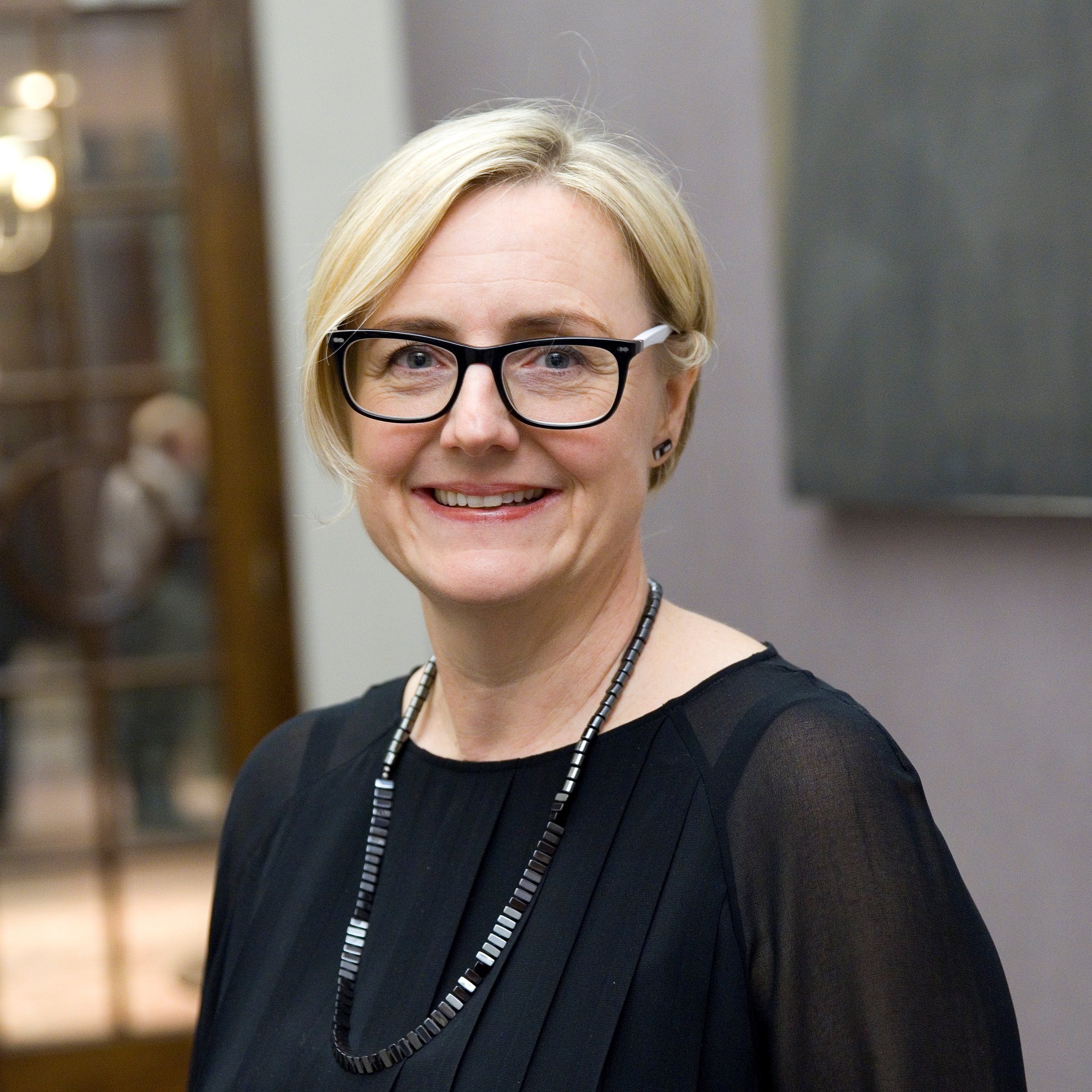 CareerPathUK's profile picture. Come out the other side into a stronger, brighter place 🌻