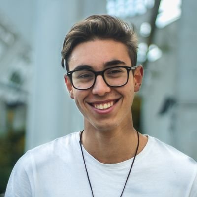 I am gampley Programmer and Unity Developer, i have 3 years creating videogames.