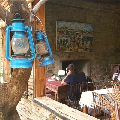 researcher, translator/translator trainer -- personal account,
tweets in English and Turkish