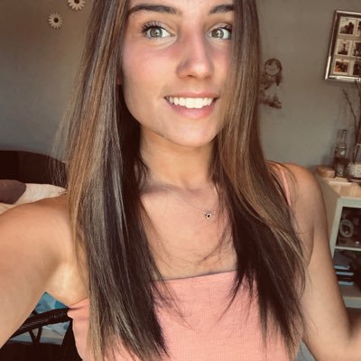lindseywalsh98's profile picture. insta: lindseywalsh05
