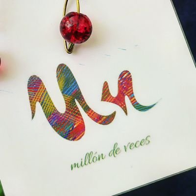 unmillonveces's profile picture. Colección de pendientes únicos y hechos a mano ya disponible en el enlace 👇