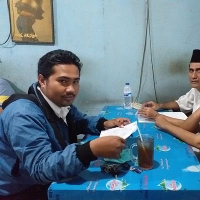 Ainur sing gemar bahas hukum. Ayo sing bingung hukum takok aku. hukum jangan tumpul ke atas.harus ditegakkan di NKRI.aku milih presiden nomer1