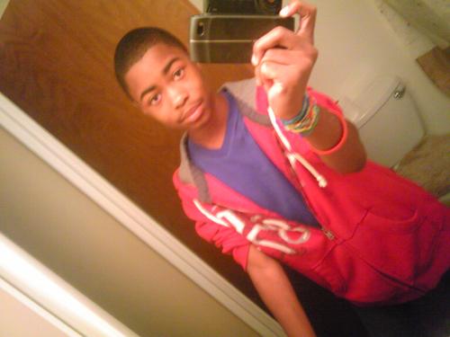 Heyy dis is ya boy Lijah! I'm 13...I'm easygoing an kinda shy! My favorite color is red...I Luv u bruthaz an sisterz I hope u like me xoxo Bye!
