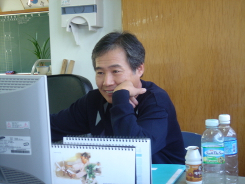A/등산/독서/소주한병/정의가 무엇인가?를 생각하고 실천하려 노력함/