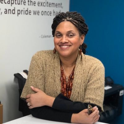 Creating spaces for more diversity + equity in #AEC + #CRE | Founder @SpaceLabDetroit @SpaceLabStPete | Storyteller @NoirDesignParti | A/E Collaborative | WSDI