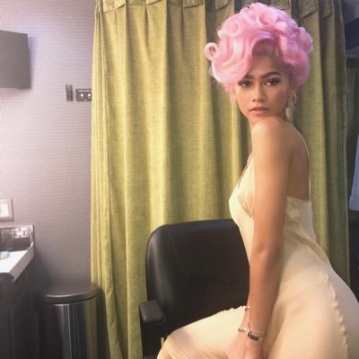 troubIee's profile picture. @zendaya | @graphecs | @wydtaka