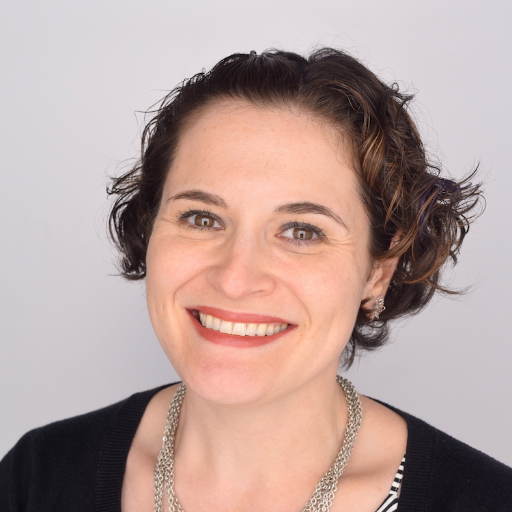 Communications strategist, Pop Culture enthusiast, oenophile, UT alum. Tweets are my own.