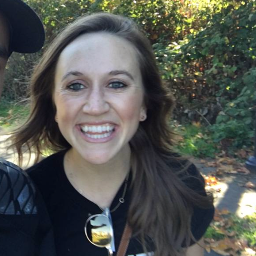 aliguess's profile picture. @uoregon SOJC alum | Comms gal @Intel | RIP CITY baby ❤️🖤🏀 | Go Ducks 💚💛🏈