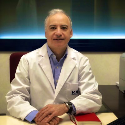 Ginecólogo. Jefe de Sección de Endoscopia Hospital Ramón y Cajal. Unidad de cirugía endoscópica y oncológica en HM Sanchinarro y Monteprincipe. Equipo @Gine_4