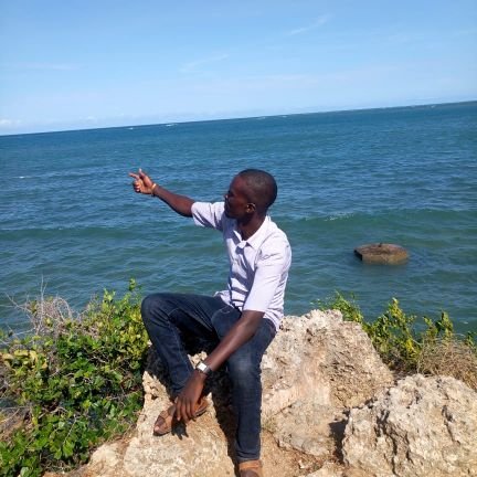 A kenyan ,xstian ,aresilient go getter,apatient n democracy believer.what the mind believes n conceives is achievable.ARSENAL🌍