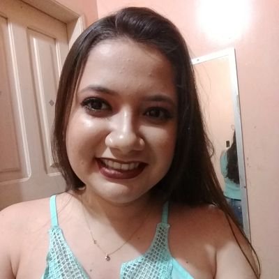 Arianja, 28 anos, natação 🏊🏼♀️, design 🎓 e games 🎮😍