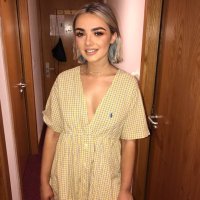 Rebecca Quinn - @rebecca_quinnn Twitter Profile Photo