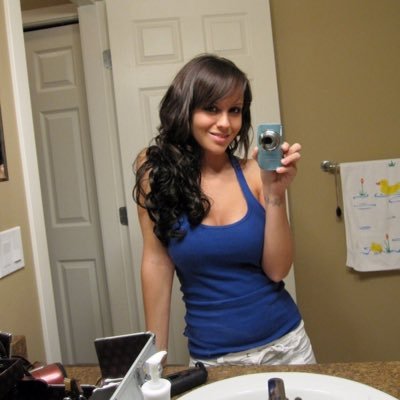 Am Bella Brown from USA looking for a man that I can be in a good relationship with you can text me on my number 9893147748 not here to send my naked pictures