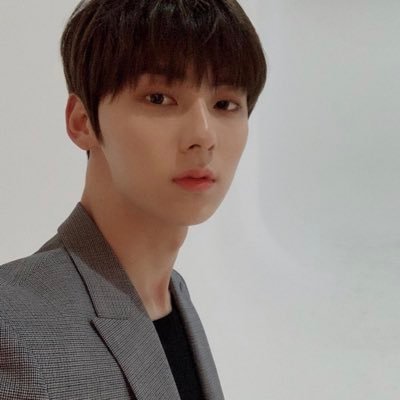 Declination_89's profile picture. 